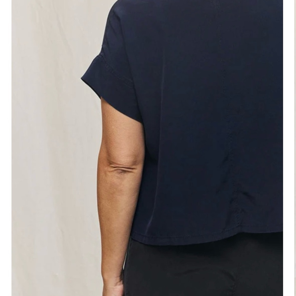 NWT Elizabeth Suzann Georgia tee in silk - Picture 5 of 5